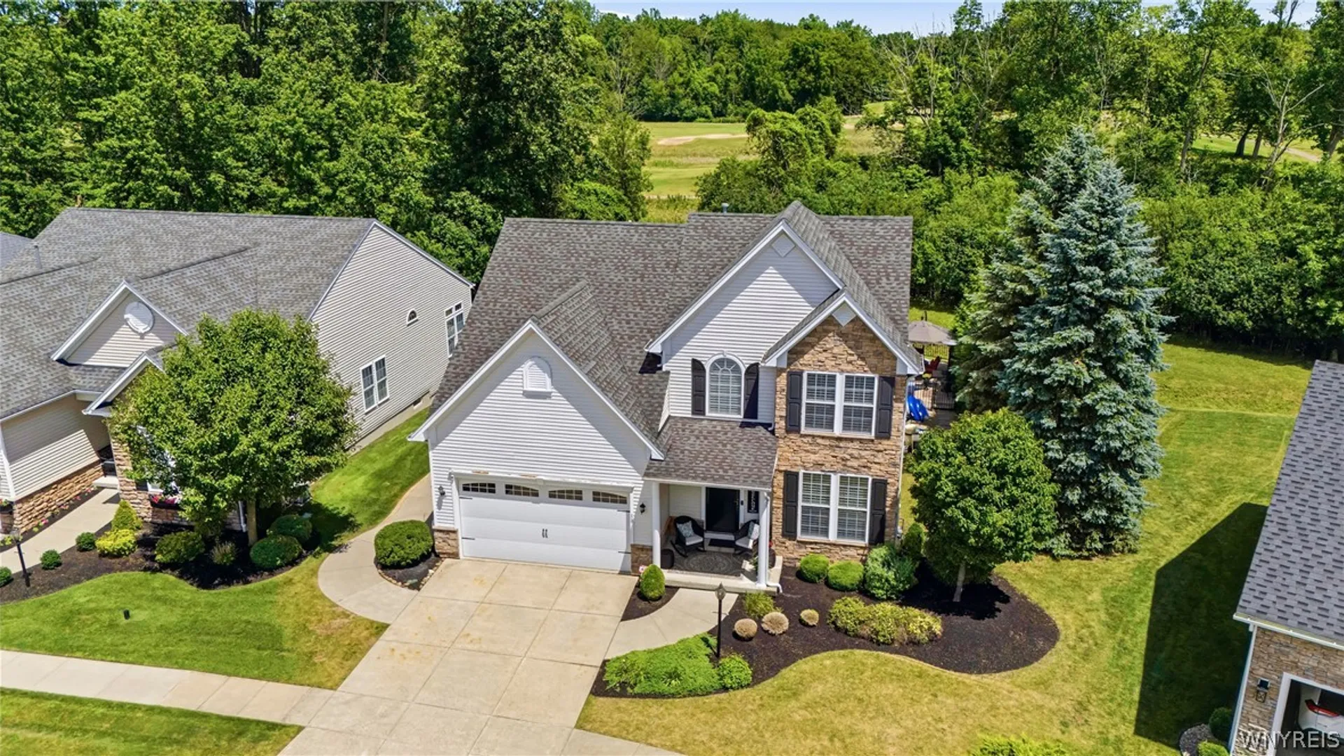 Property at 13 Greenside Drive, Grand Island, NY 14072 44