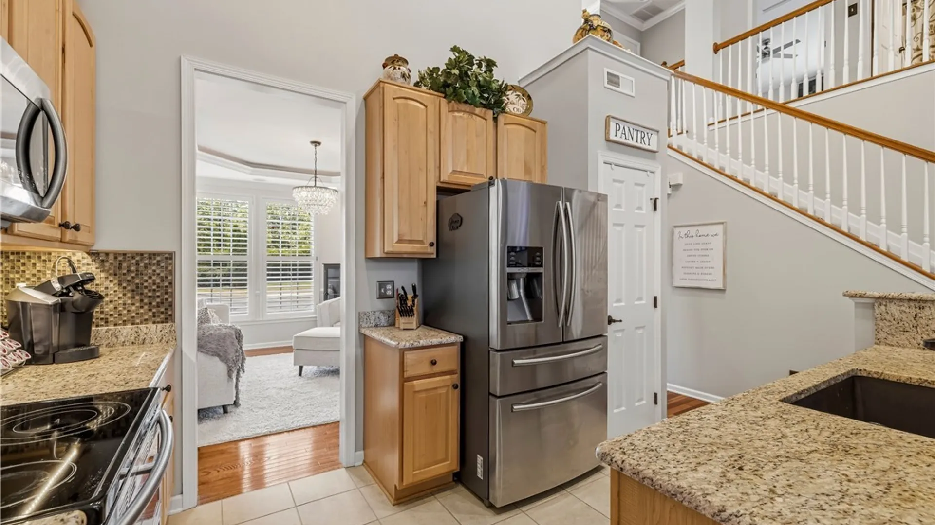 Property at 13 Greenside Drive, Grand Island, NY 14072 9