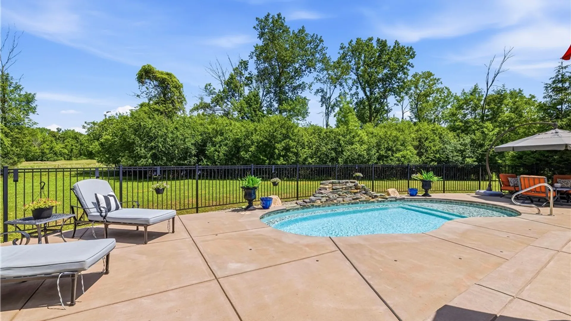 Property at 13 Greenside Drive, Grand Island, NY 14072 38