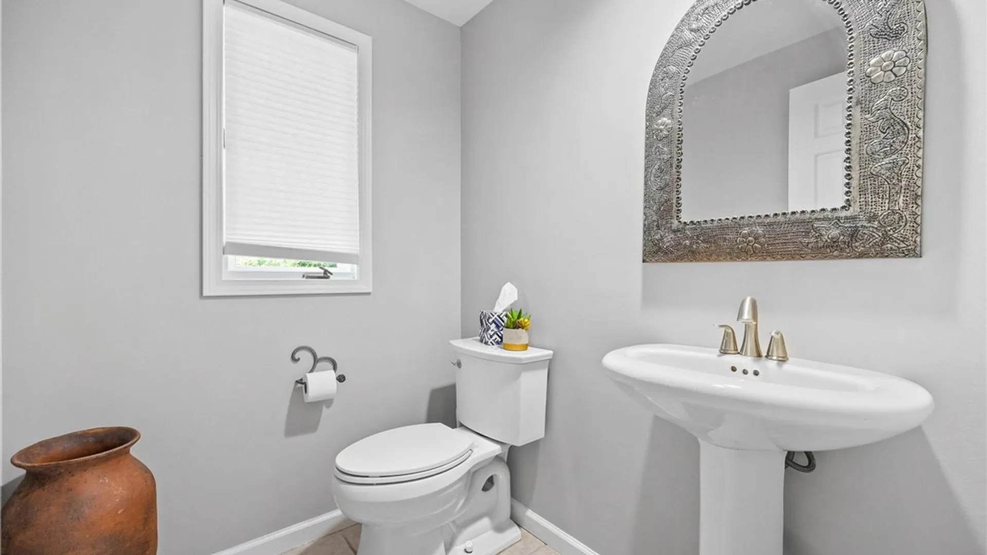 Property at 7 Touraine Court, Pittsford, NY 14534 24