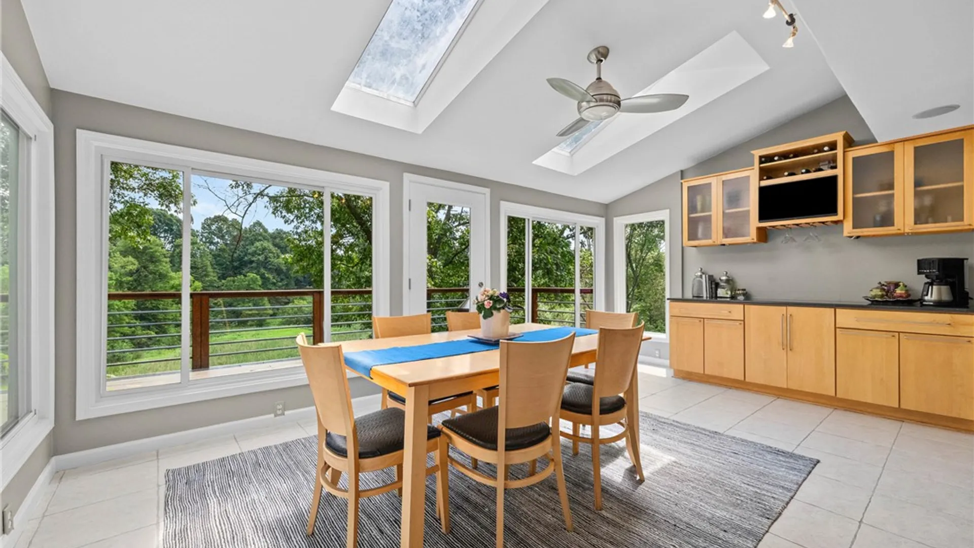 Property at 7 Touraine Court, Pittsford, NY 14534 17
