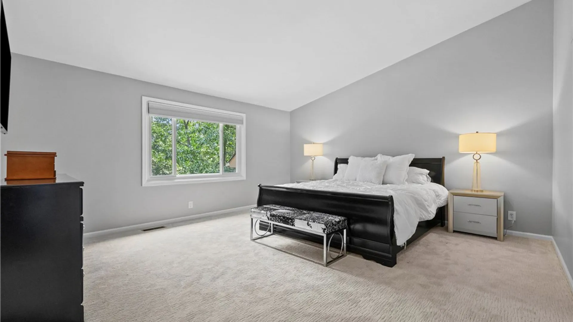 Property at 7 Touraine Court, Pittsford, NY 14534 28
