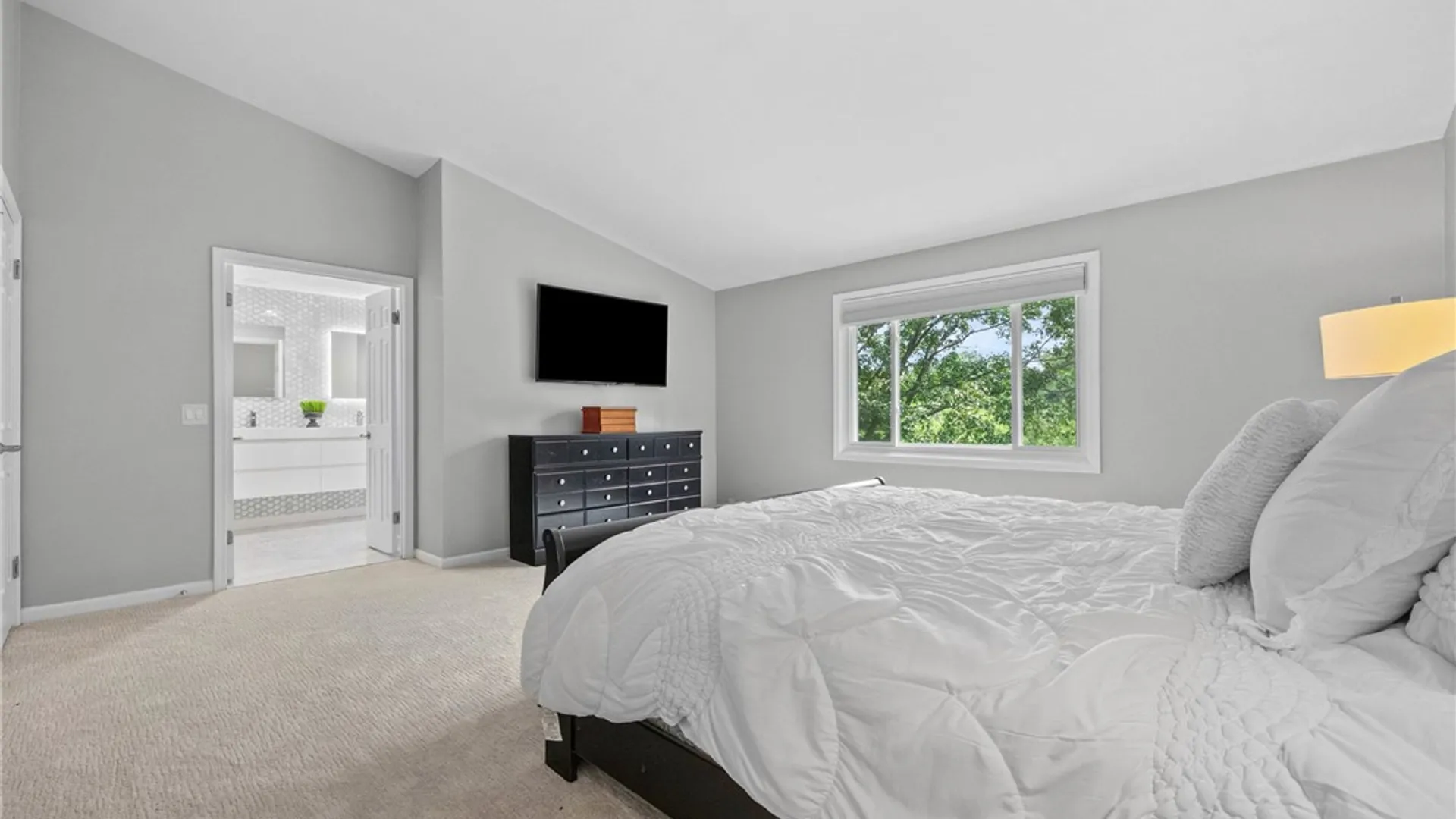Property at 7 Touraine Court, Pittsford, NY 14534 29