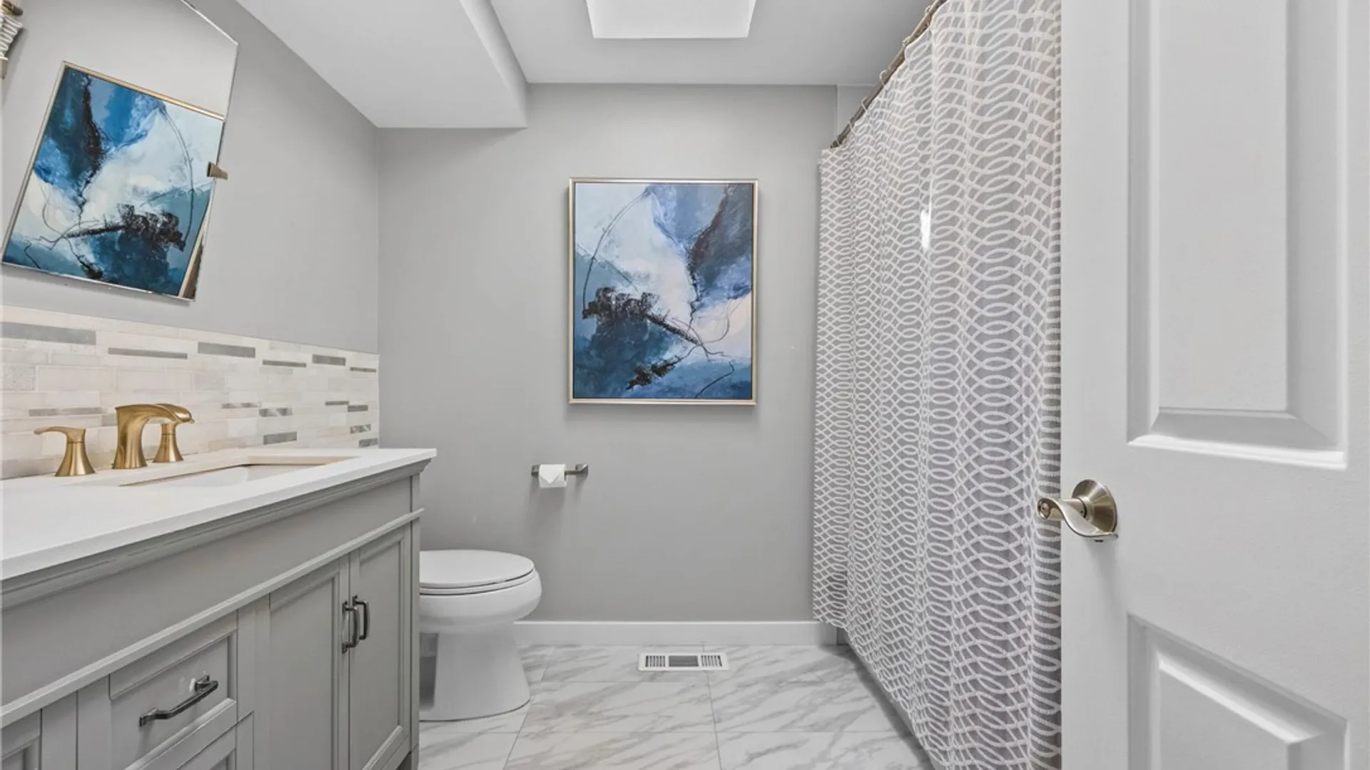 Property at 7 Touraine Court, Pittsford, NY 14534 35