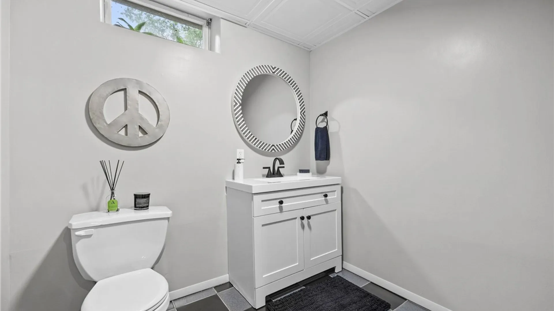 Property at 7 Touraine Court, Pittsford, NY 14534 40