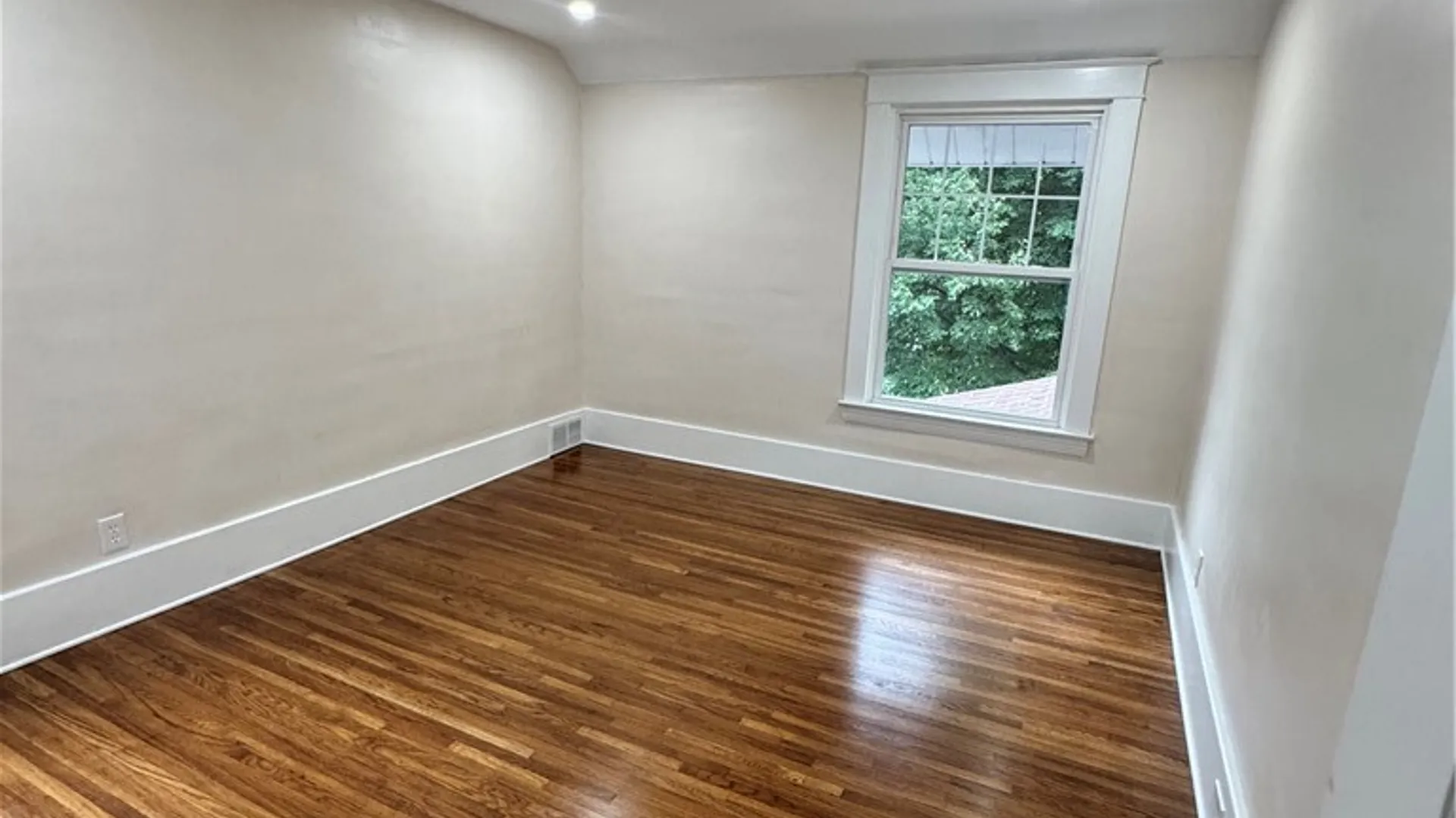 Property at 101 Strathmore Avenue, Buffalo, NY 14220 24
