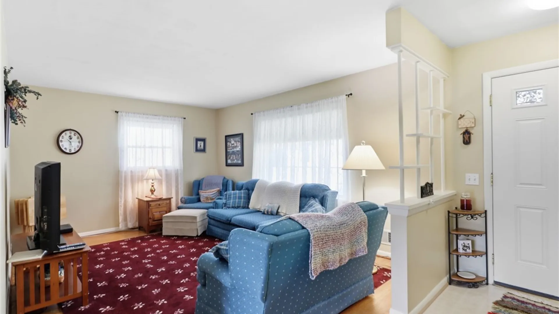 Property at 1739 Maiden Lane, Greece, NY 14626 4