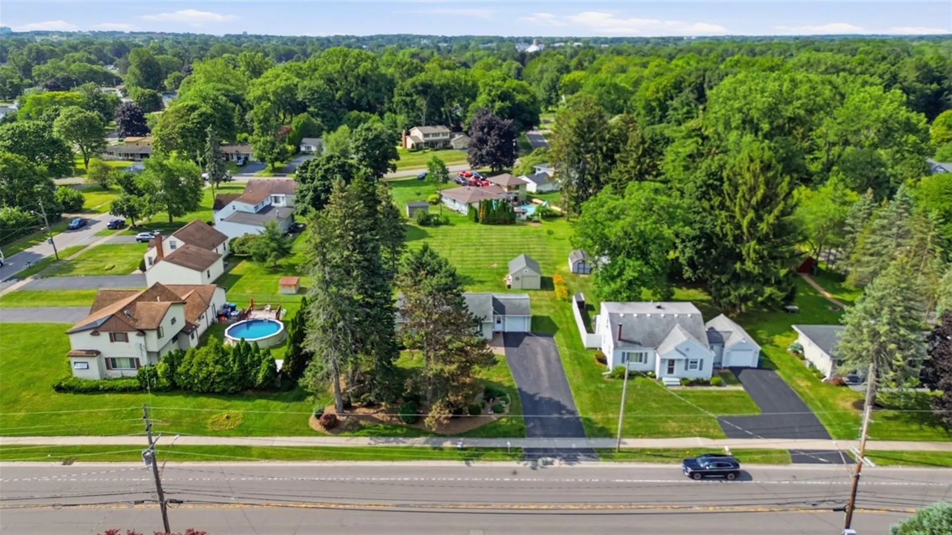 Property at 1739 Maiden Lane, Greece, NY 14626 36