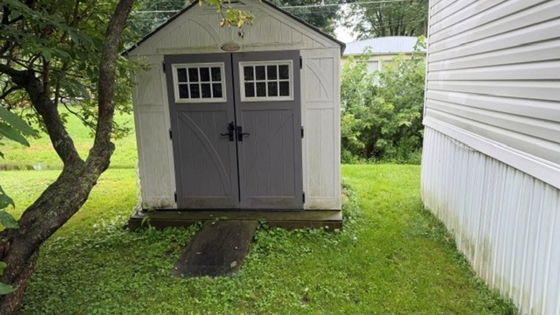 Property at 434 Terri Drive, Farmington, NY 14425 4