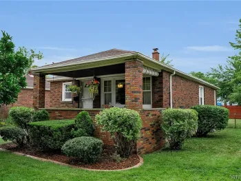 Property at 2789 Orleans Avenue, Niagara Falls, NY 14303