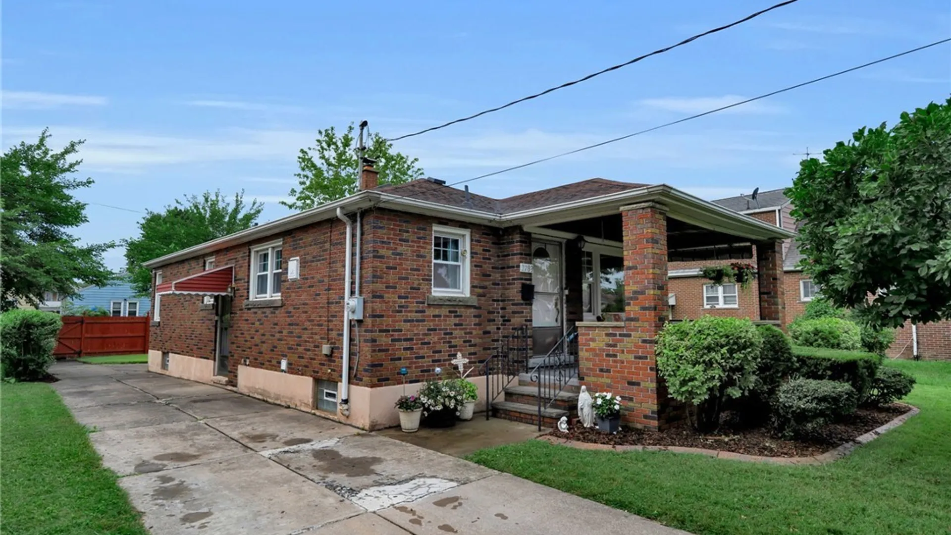 Property at 2789 Orleans Avenue, Niagara Falls, NY 14303 3