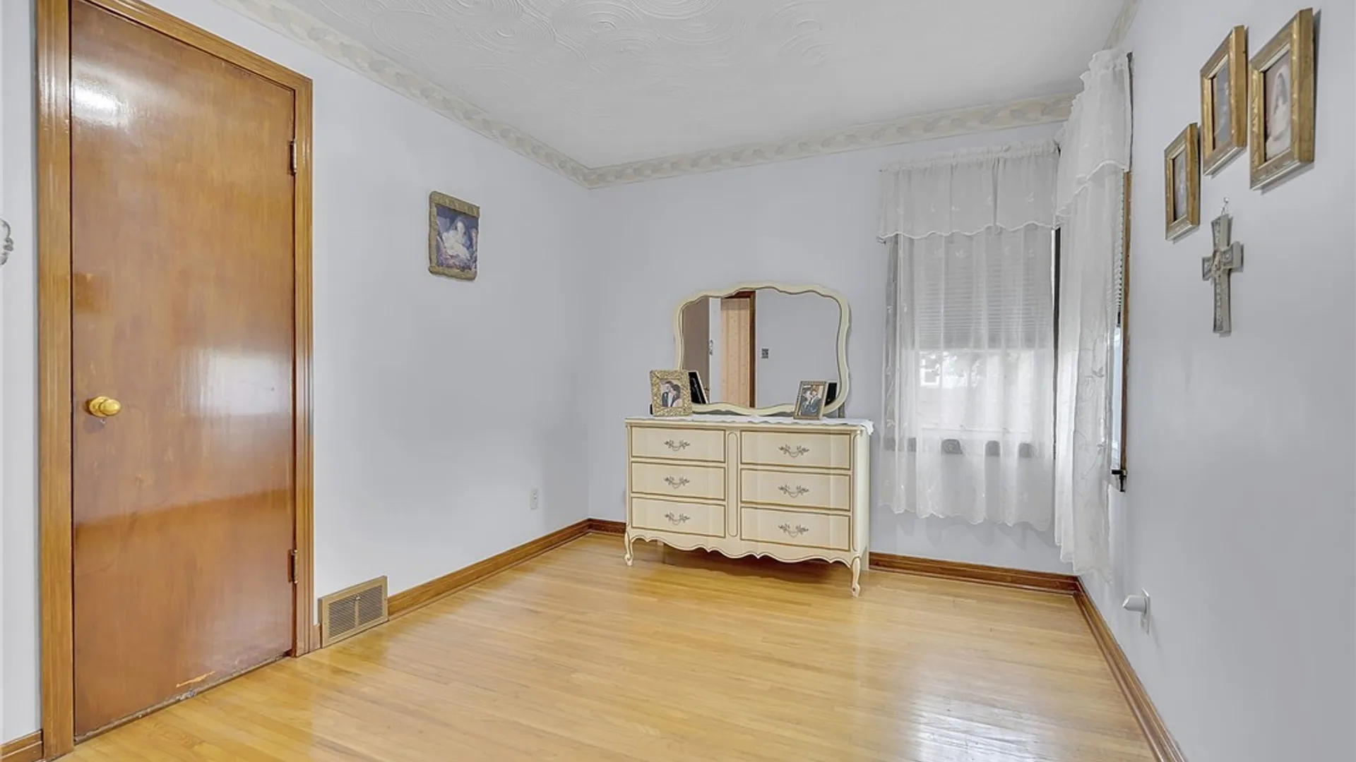 Property at 2789 Orleans Avenue, Niagara Falls, NY 14303 23