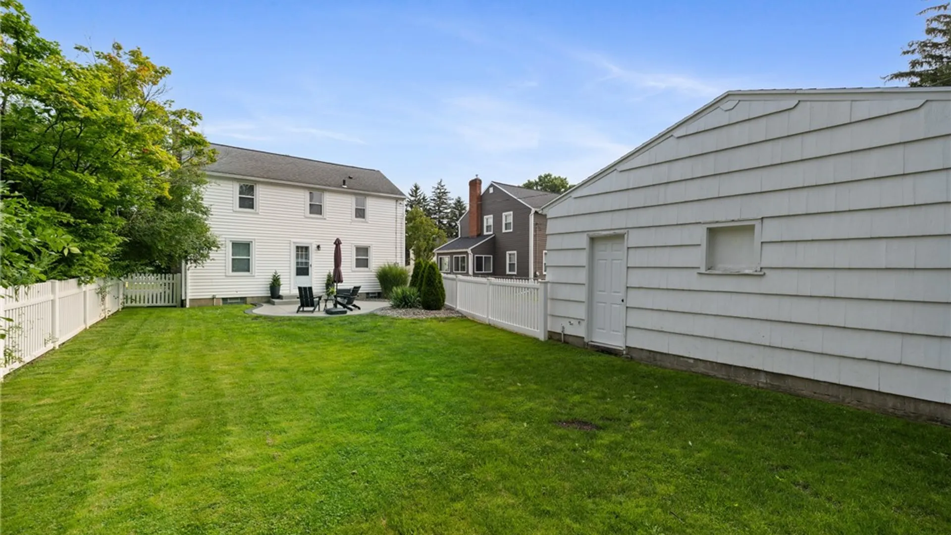Property at 425 Harwick Road, Irondequoit, NY 14609 33