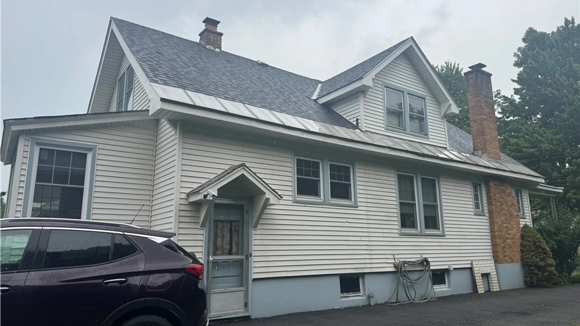 Property at 1409 Nellis Place, Utica, NY 13502 2