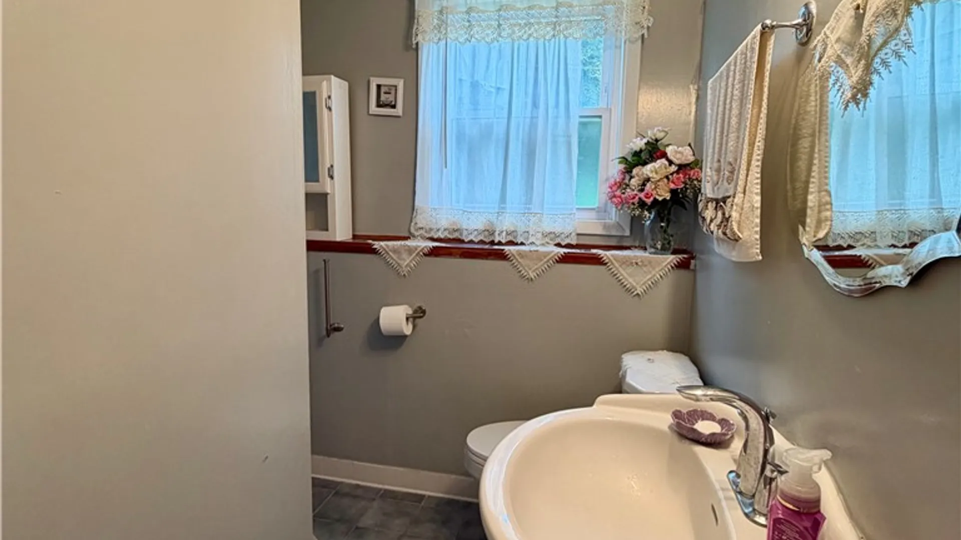 Property at 61 Seth Land Drive, Irondequoit, NY 14617 28