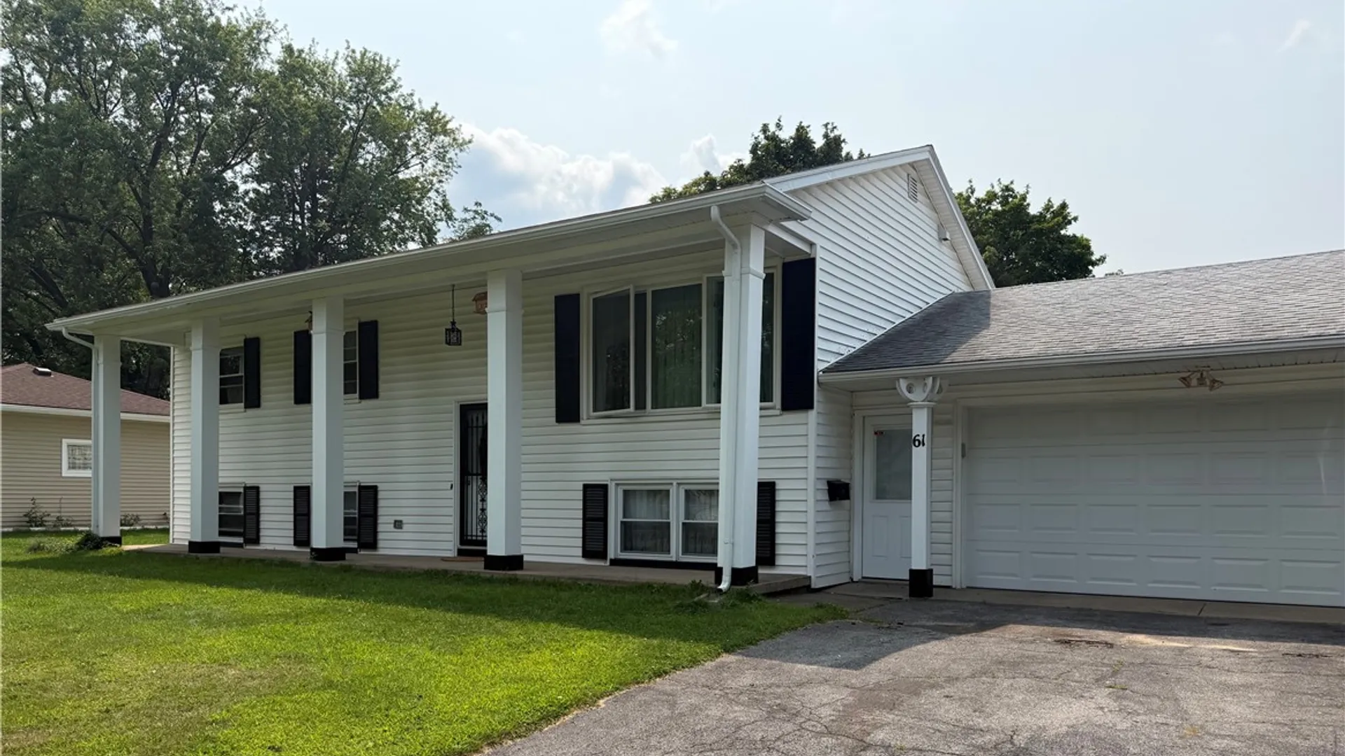 Property at 61 Seth Land Drive, Irondequoit, NY 14617 5