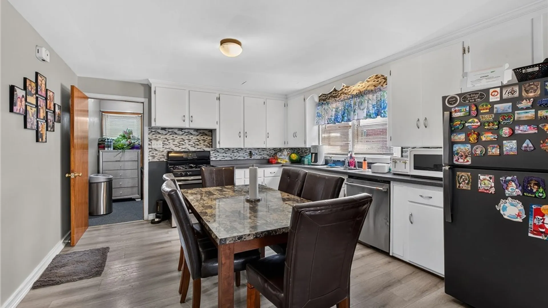 Property at 2482 Forest Avenue, Niagara Falls, NY 14301 5