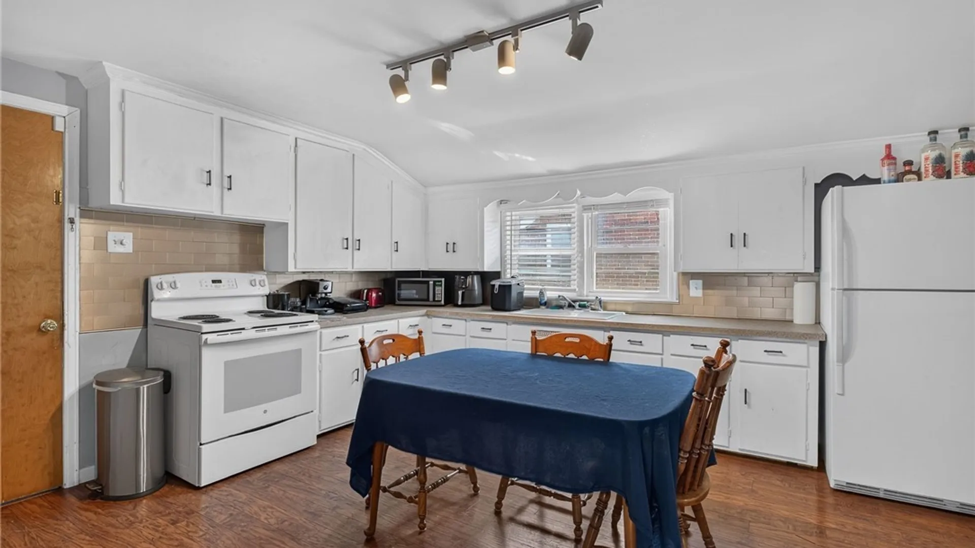 Property at 2482 Forest Avenue, Niagara Falls, NY 14301 22