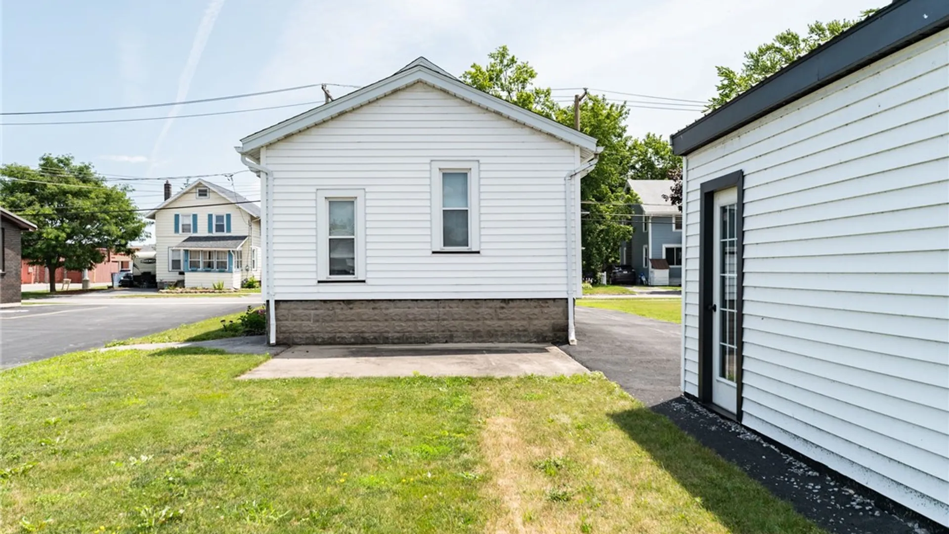Property at 10 S Lyon Street, Batavia City, NY 14020 20
