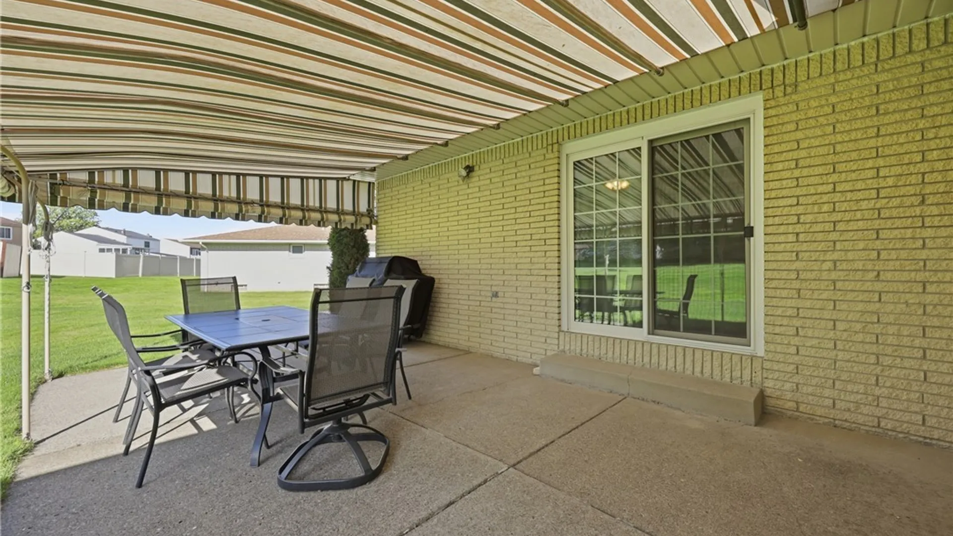 Property at 312 Barbados Drive, Cheektowaga, NY 14227 40