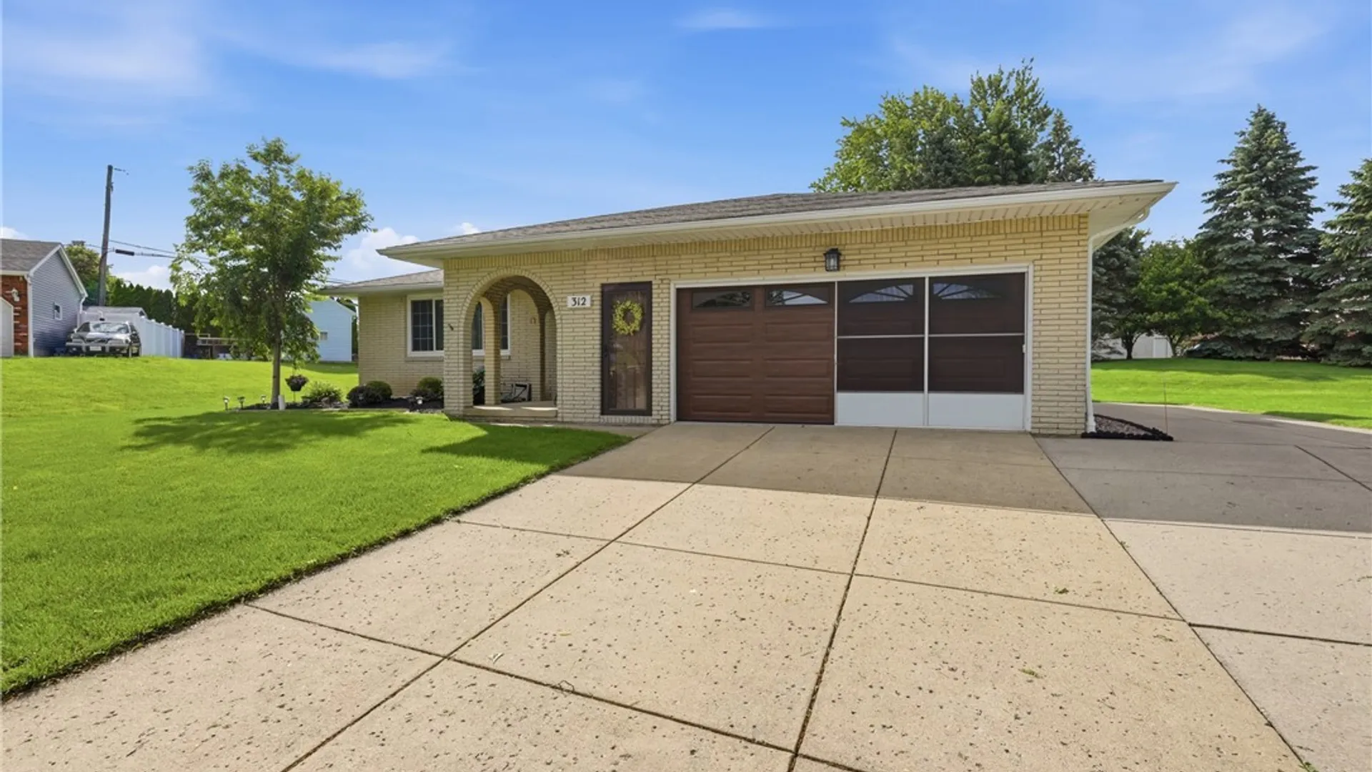 Property at 312 Barbados Drive, Cheektowaga, NY 14227 2