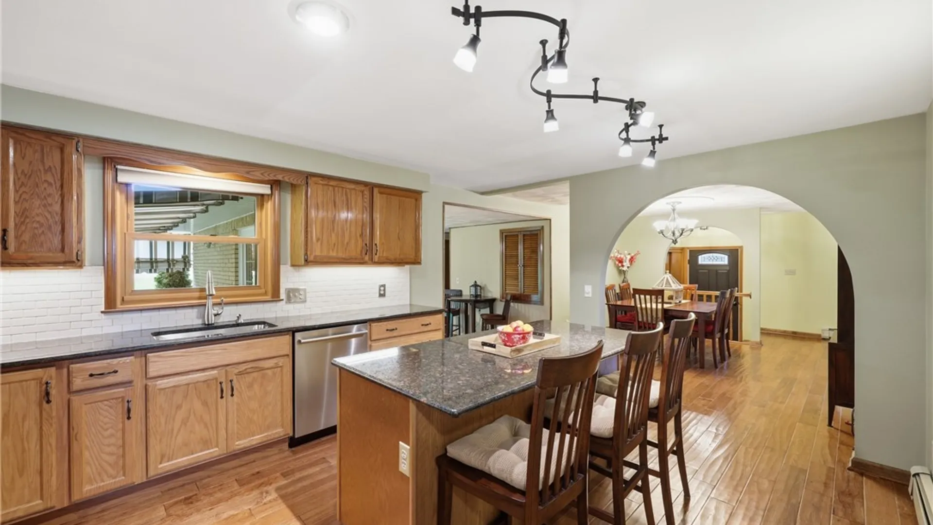 Property at 312 Barbados Drive, Cheektowaga, NY 14227 15