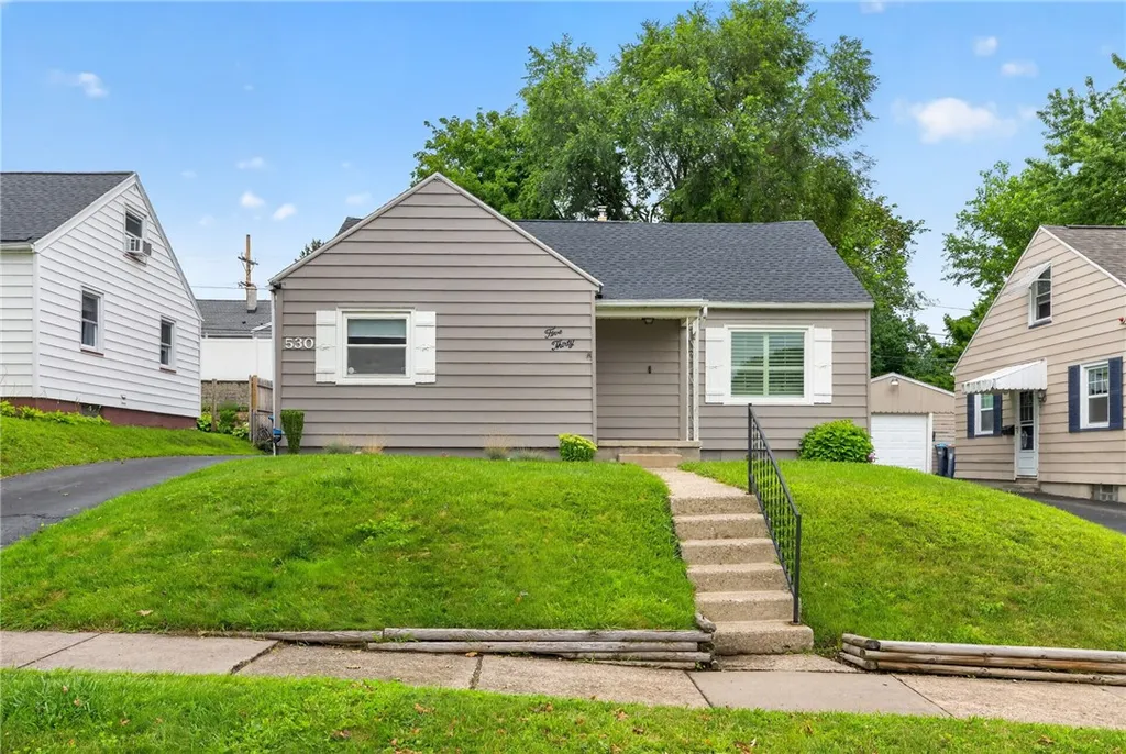 Property at 530 Tarrington Road, Irondequoit, NY 14609