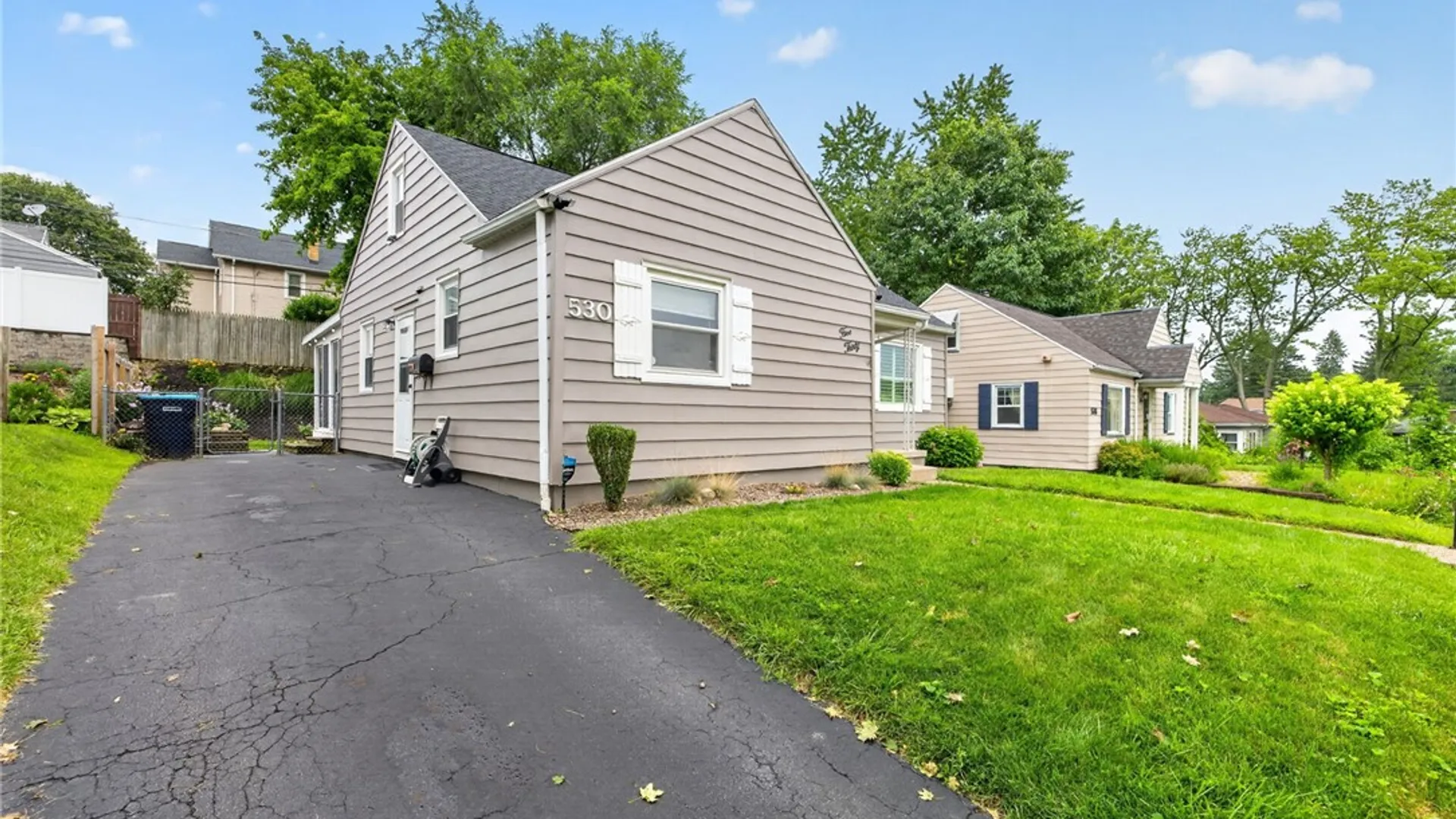 Property at 530 Tarrington Road, Irondequoit, NY 14609 2