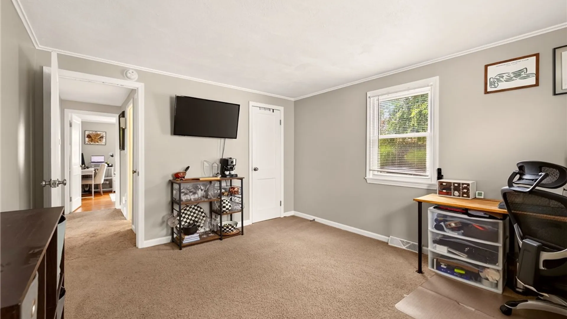 Property at 530 Tarrington Road, Irondequoit, NY 14609 10