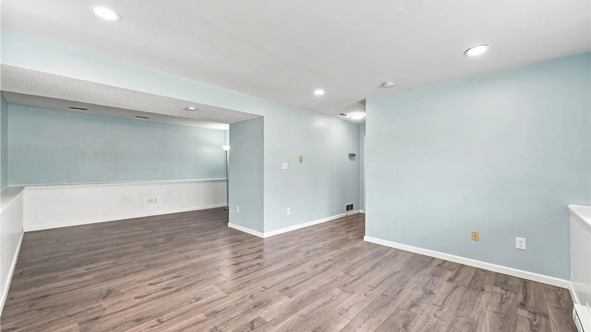 Property at 76 Doehaven Circle, Lancaster, NY 14043 36