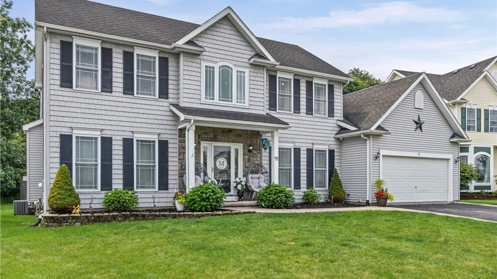 Property at 11 Liverpool Heights, Chili, NY 14514 3