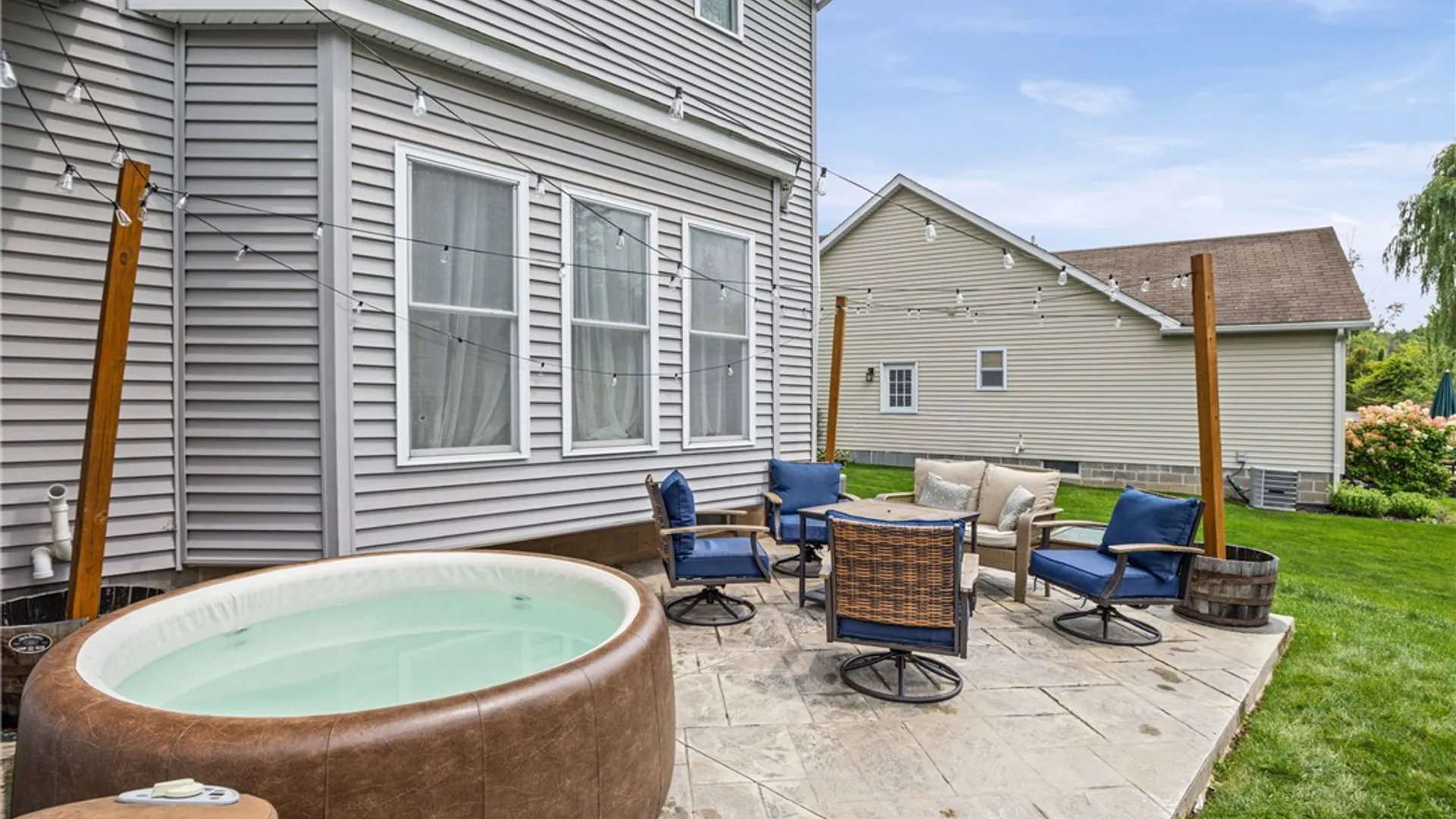 Property at 11 Liverpool Heights, Chili, NY 14514 37