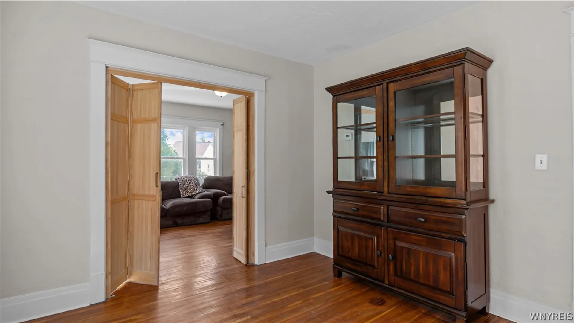 Property at 304 Taunton Place, Buffalo, NY 14216 23