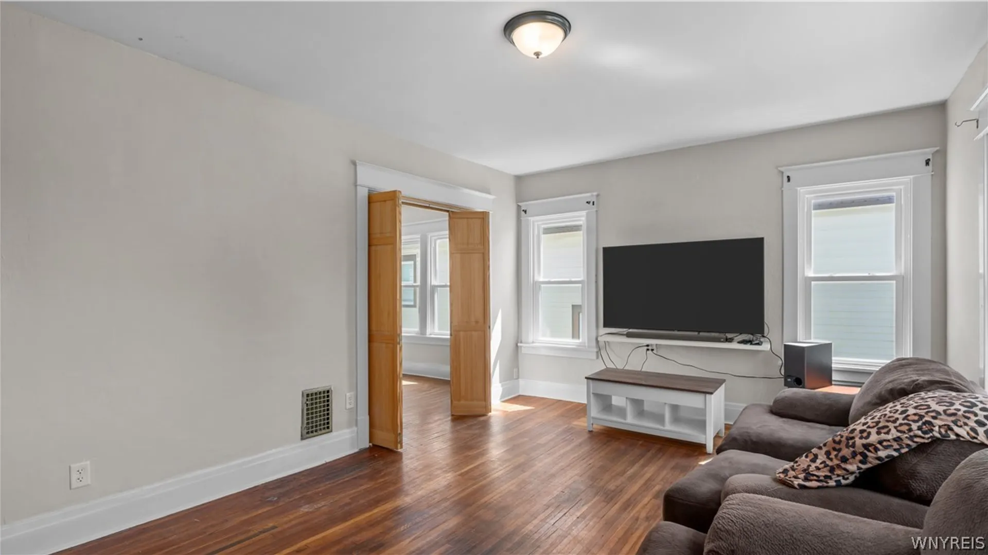 Property at 304 Taunton Place, Buffalo, NY 14216 26