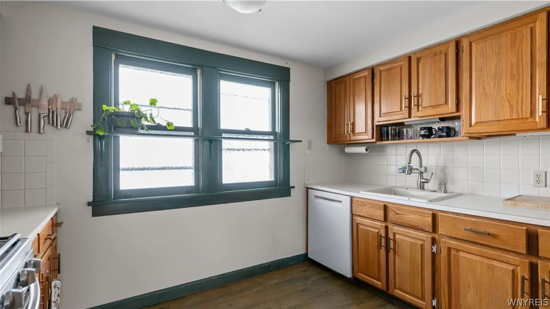 Property at 304 Taunton Place, Buffalo, NY 14216 10