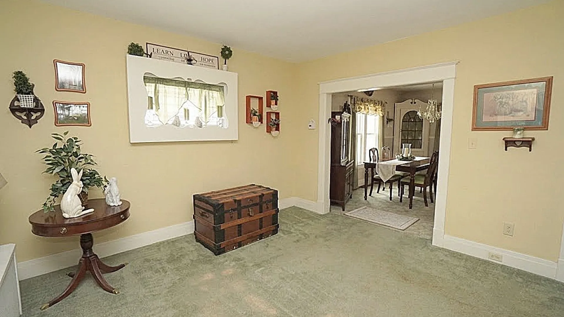 Property at 305 Norwalk Avenue, Buffalo, NY 14216 7