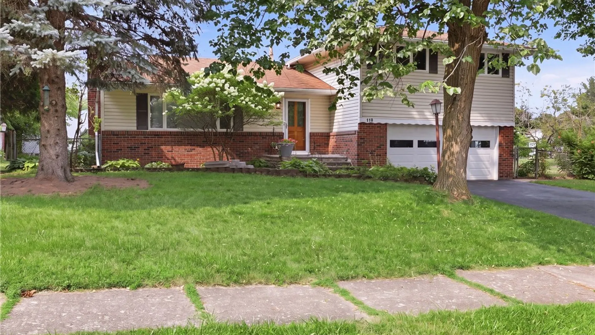 Property at 110 Highview Drive, Irondequoit, NY 14609 2