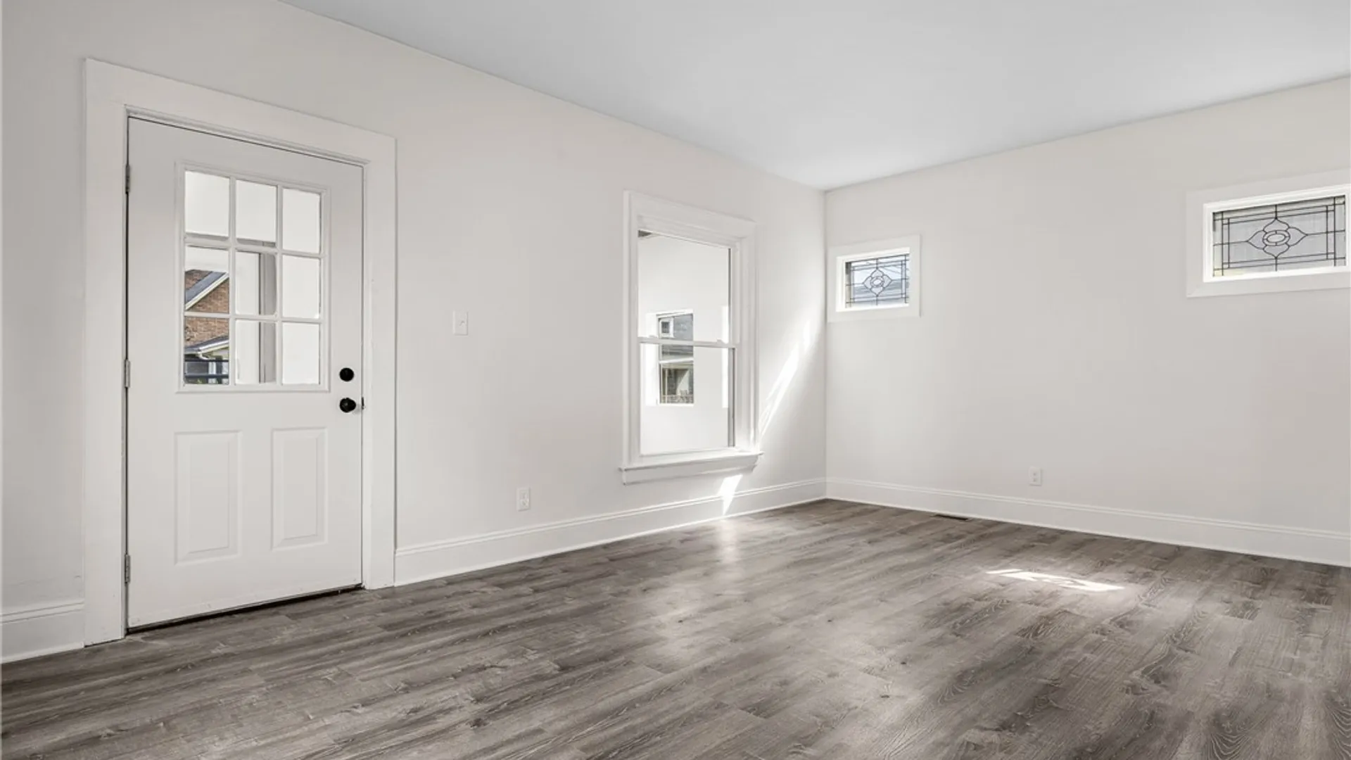 Property at 44 Wyandotte Avenue, Buffalo, NY 14207 2