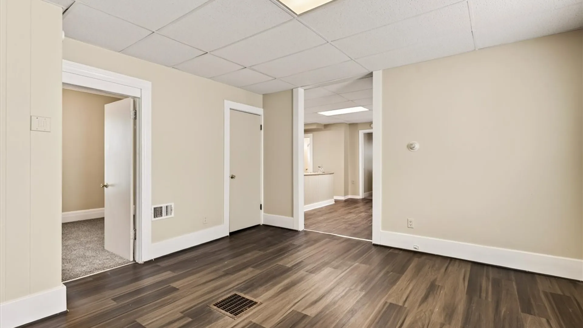 Property at 336 Avenue D, Rochester, NY 14621 6