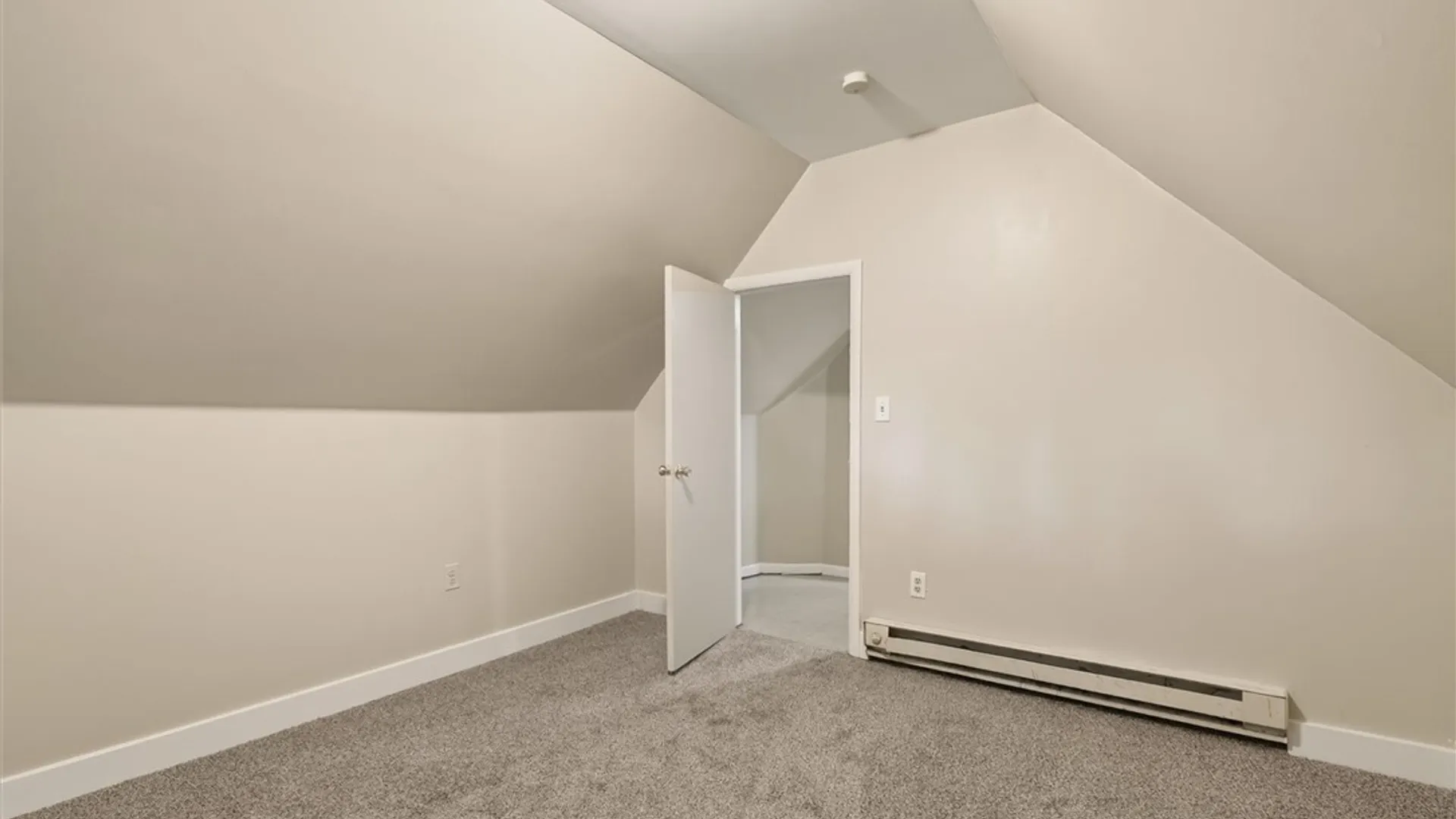Property at 336 Avenue D, Rochester, NY 14621 25