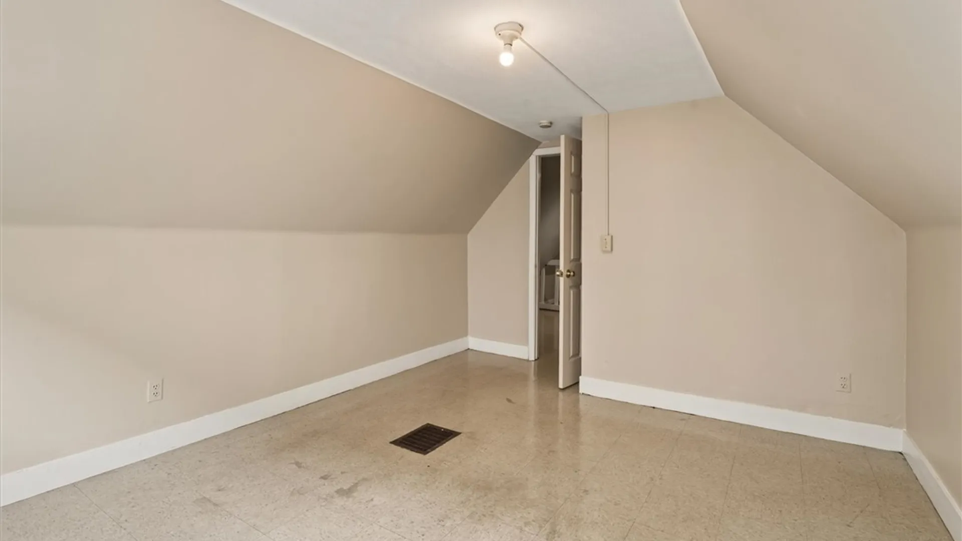 Property at 336 Avenue D, Rochester, NY 14621 31