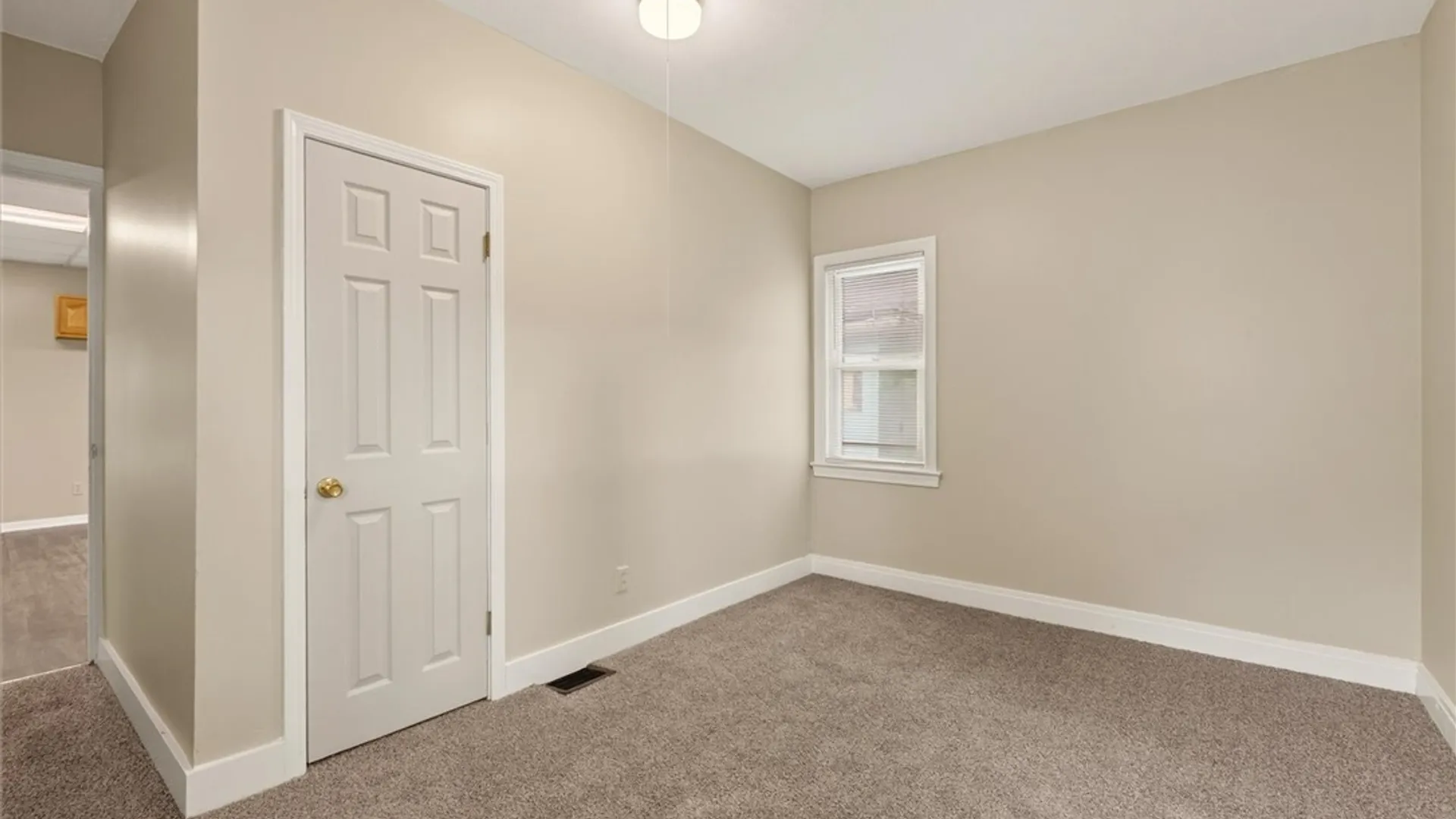 Property at 336 Avenue D, Rochester, NY 14621 34