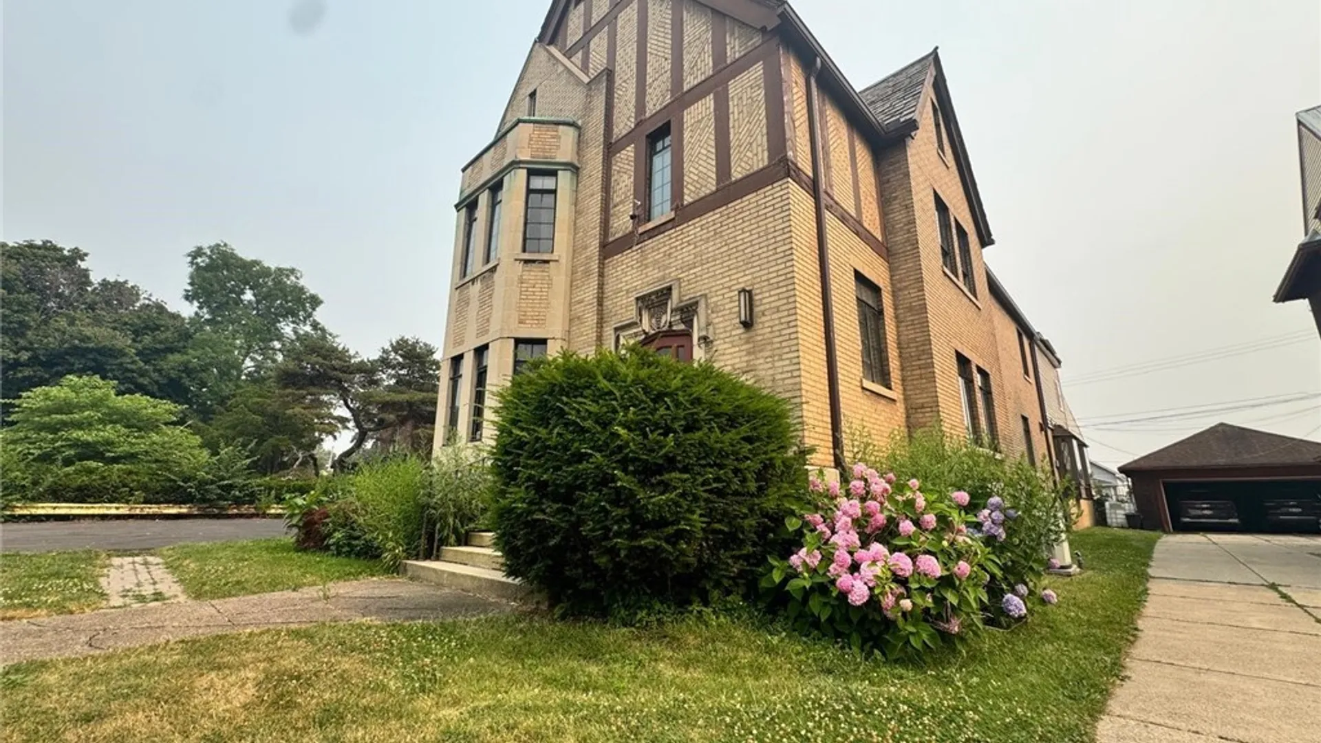 Property at 561 Ridge Suite 8 Road, Lackawanna, NY 14218 11