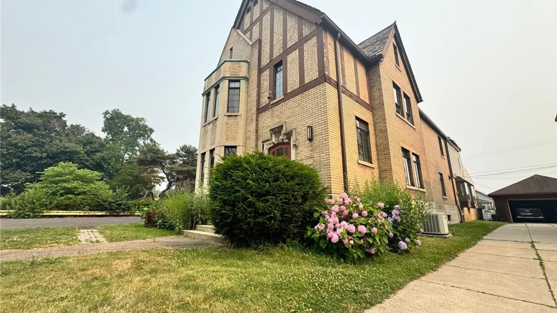 Property at 561 Ridge Suite 8 Road, Lackawanna, NY 14218 12