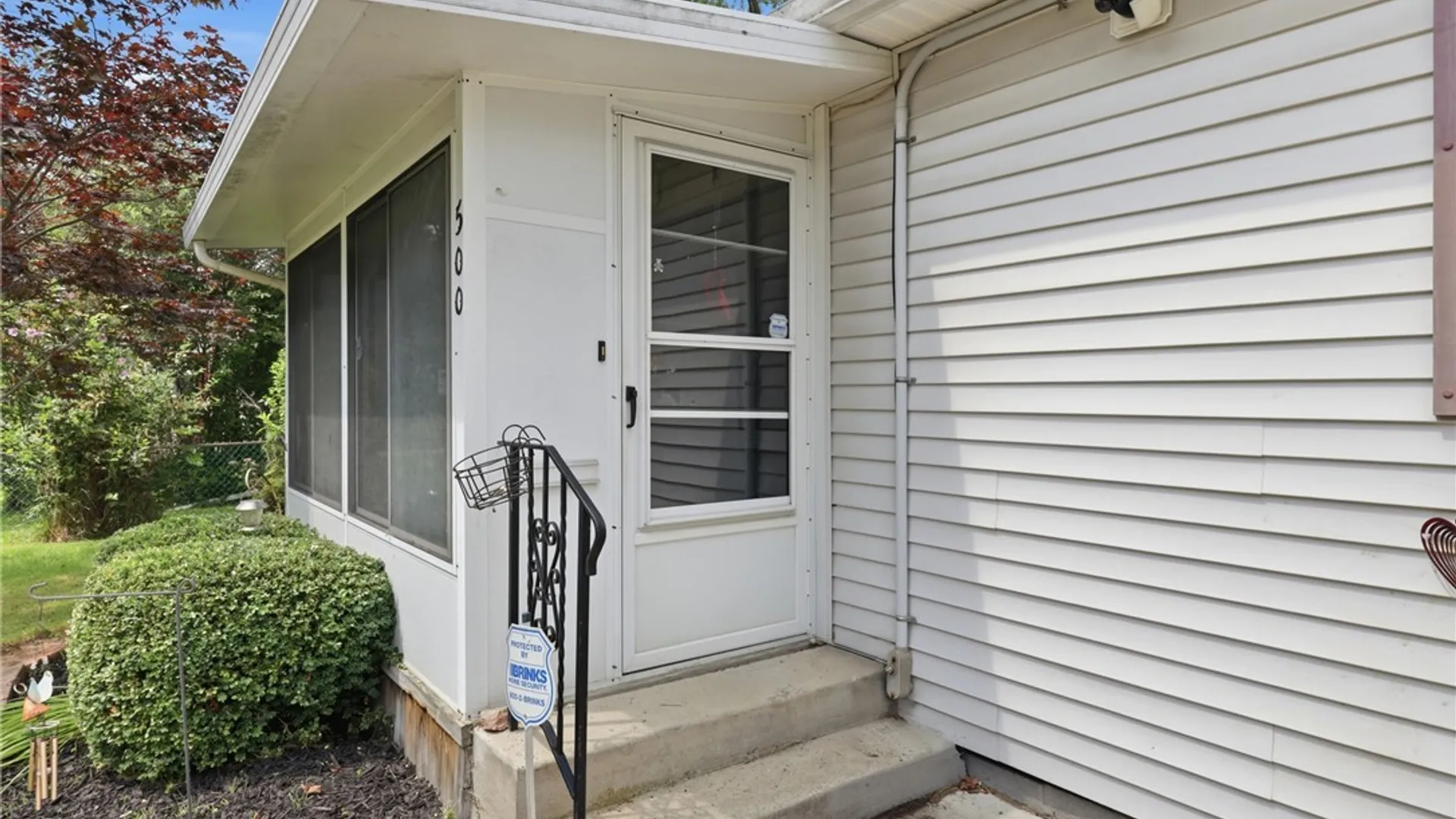 Property at 500 E Stenzil Street, North Tonawanda, NY 14120 3