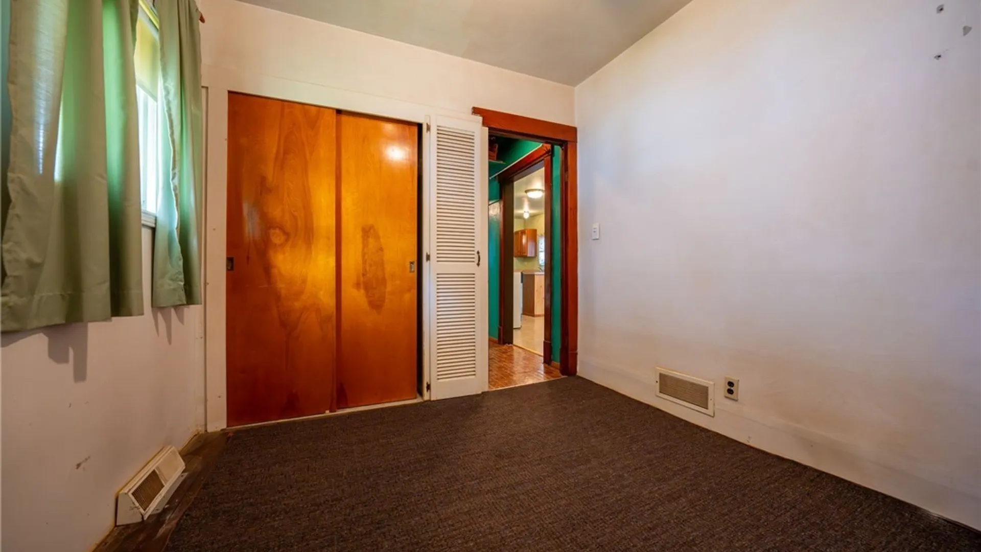 Property at 26 Modern Avenue, Lackawanna, NY 14218 10
