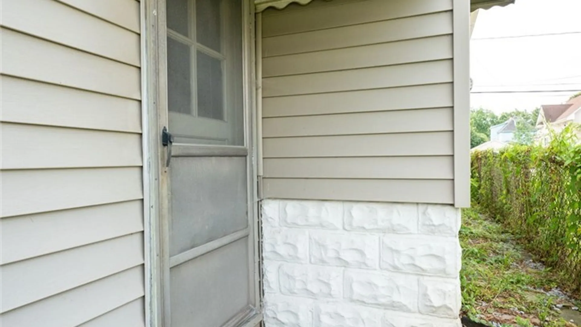 Property at 26 Modern Avenue, Lackawanna, NY 14218 18
