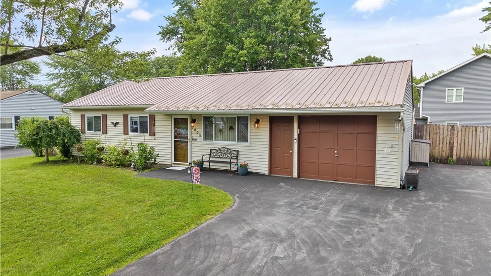 Property at 7903 Eisenhower Boulevard, Cicero, NY 13030 27