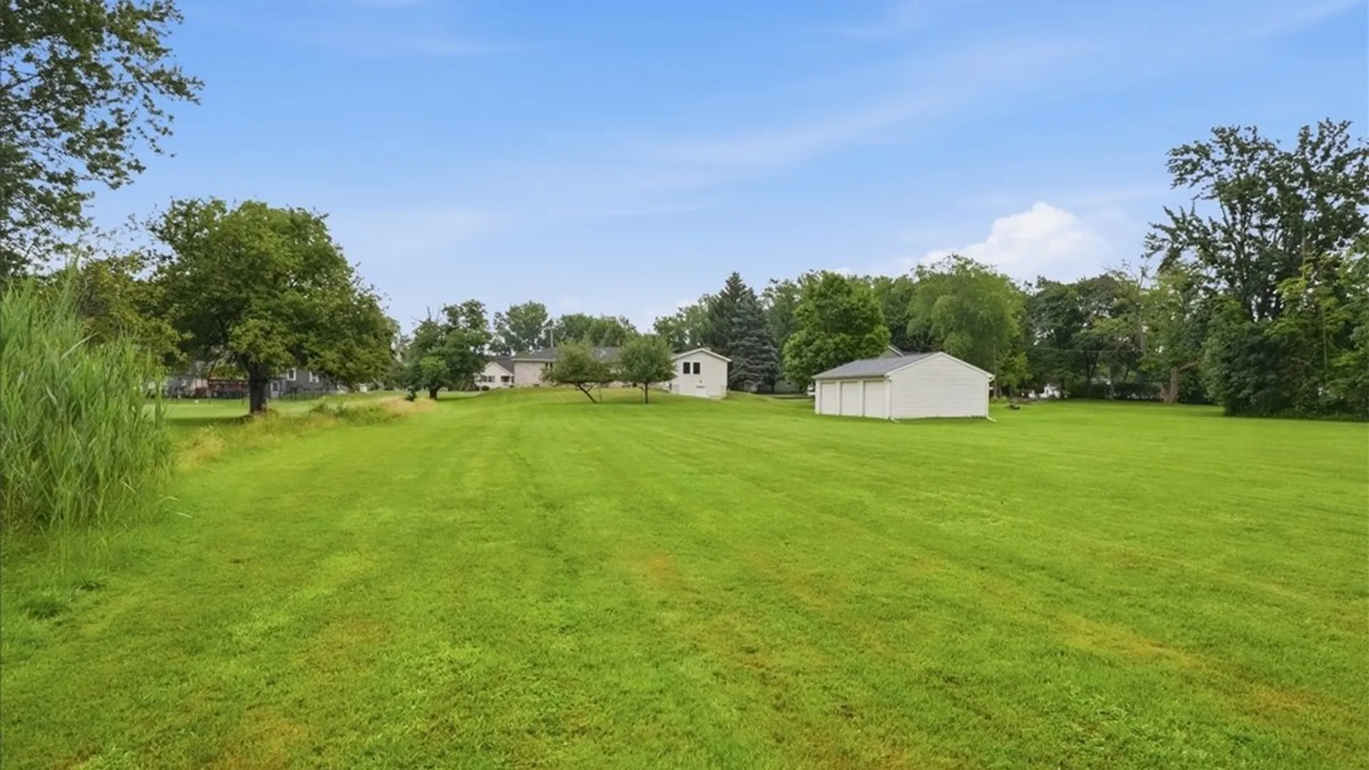 Property at 4130 Ransom Road, Clarence, NY 14031 6
