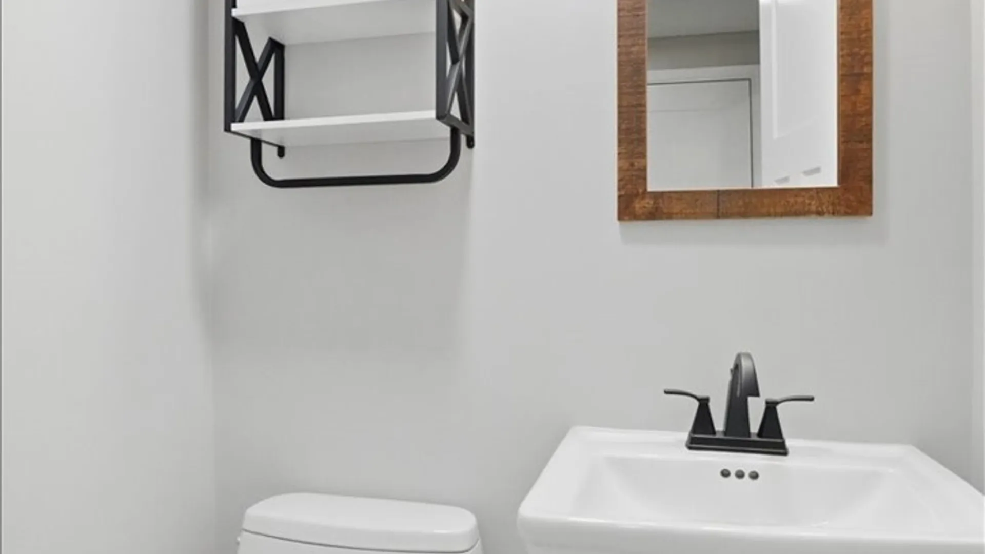 Property at 4130 Ransom Road, Clarence, NY 14031 29